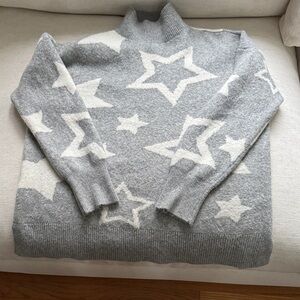 Lou & Grey Gray and Cream Star Turtleneck Sweater